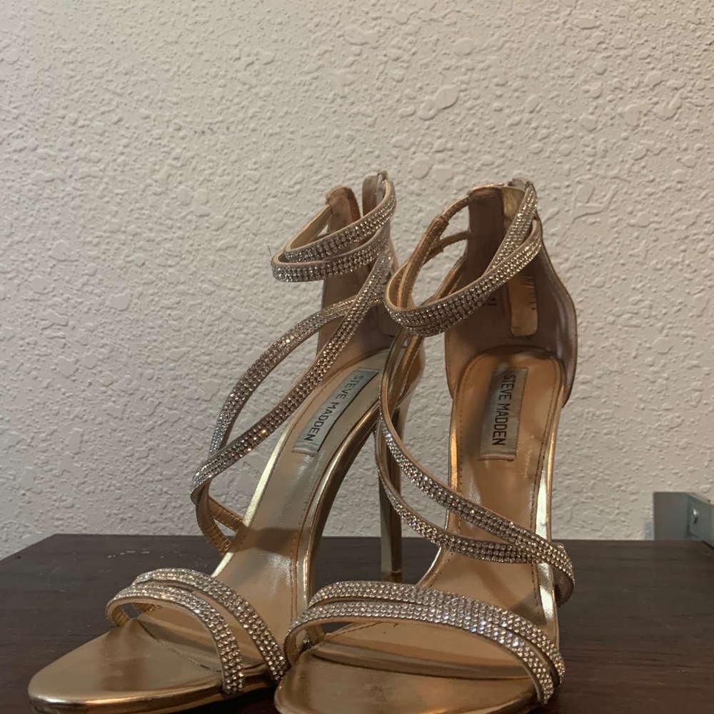 Steve Madden star studded heels in rose gold